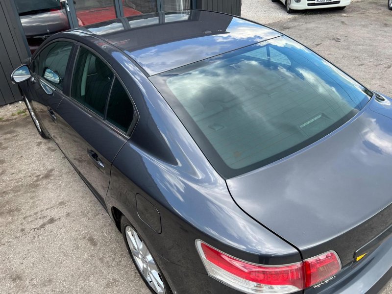 TOYOTA AVENSIS