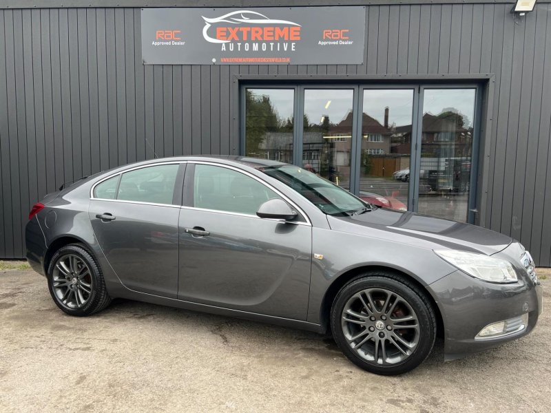 VAUXHALL INSIGNIA