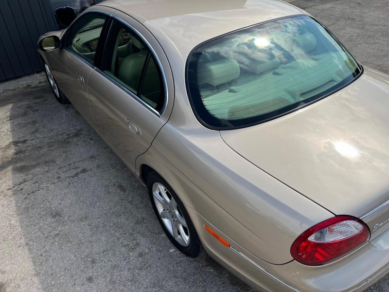 JAGUAR S-TYPE