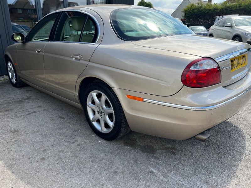 JAGUAR S-TYPE