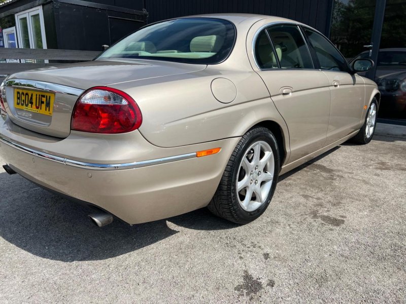 JAGUAR S-TYPE