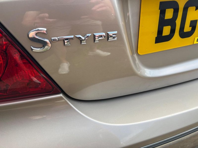 JAGUAR S-TYPE