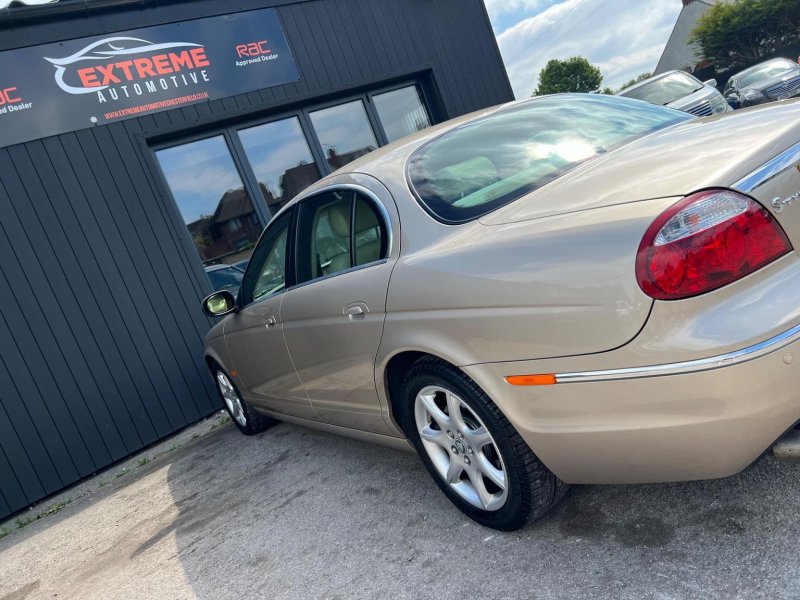 JAGUAR S-TYPE