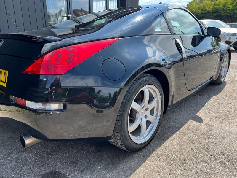 NISSAN 350Z